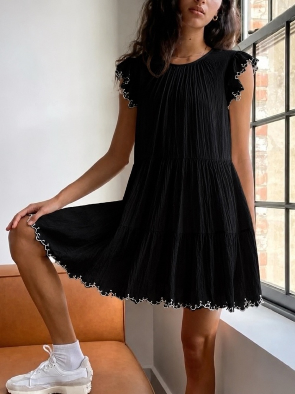 Aritzia Wilfred La Boheme Sidonie Ruffled Scalloped Dress Black White Sz Small